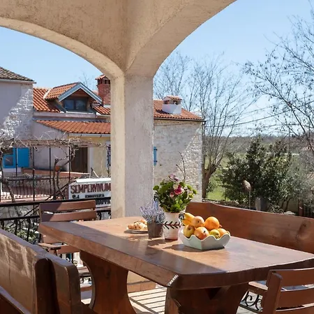Fabich Apartman *